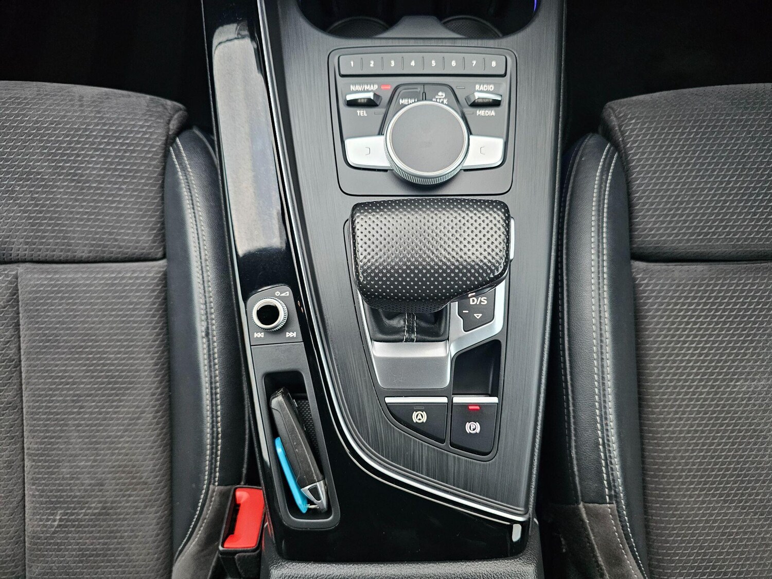 Used Audi A4 Avant 2018 for sale - 76399001: Photo 43