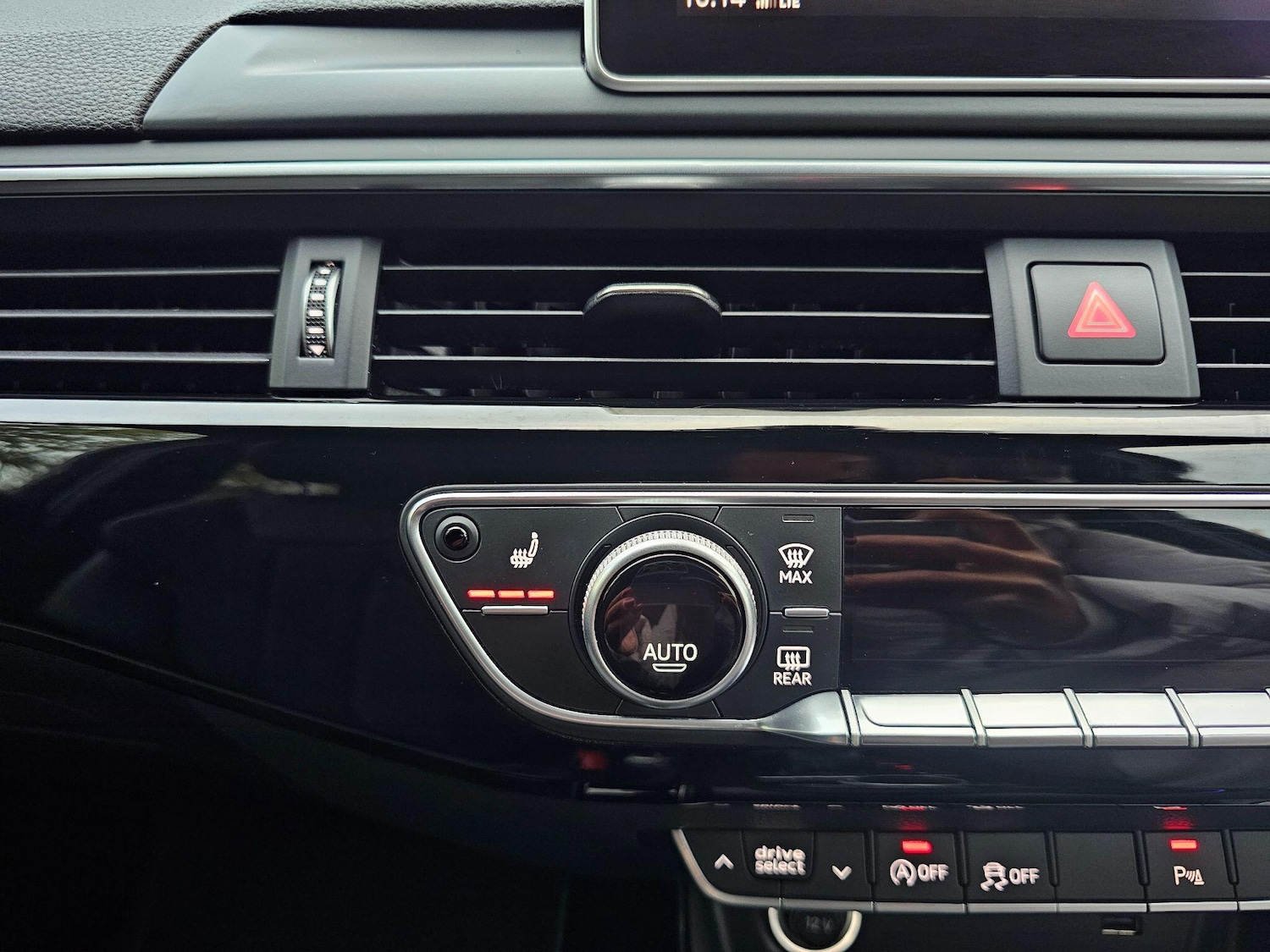 Used Audi A4 Avant 2018 for sale - 76399001: Photo 7