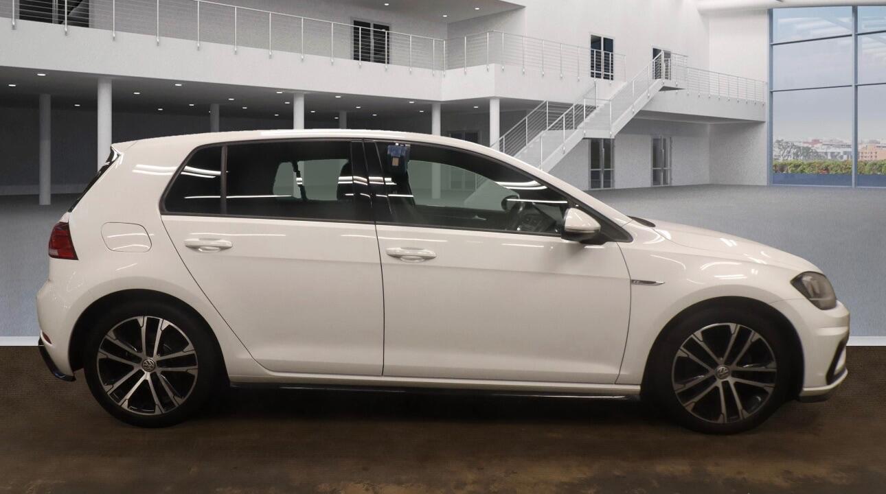 Used Volkswagen Golf 2018 for sale - 76458146: Photo 9
