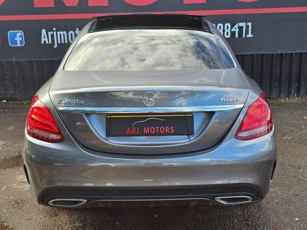 Used Mercedes-Benz C Class 2019 for sale - 76484649: Photo 14