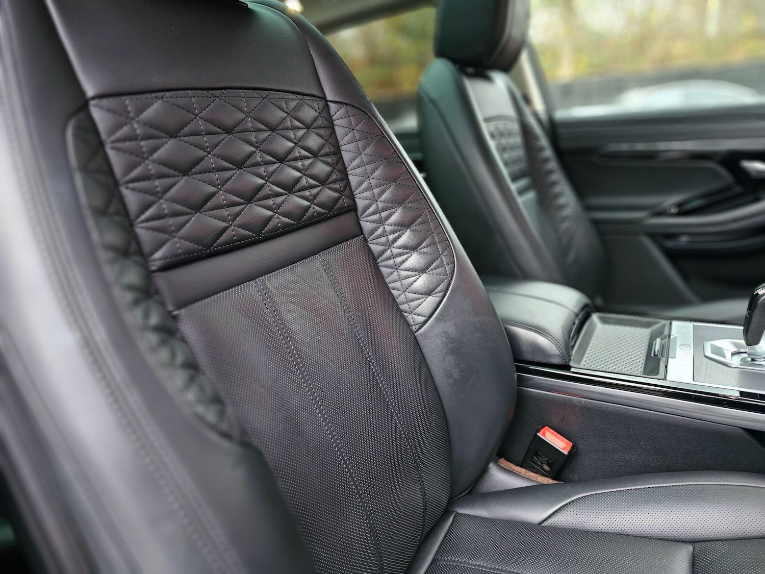 Used Land Rover Range Rover Evoque 2019 for sale - 76927030: Photo 26