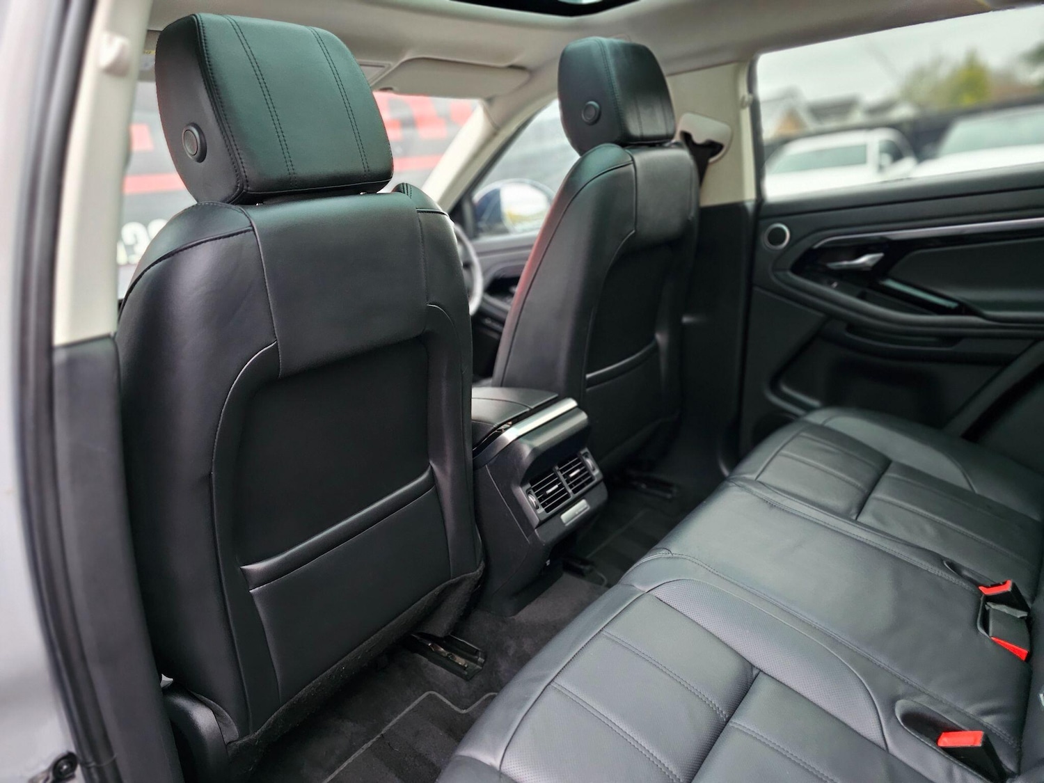 Used Land Rover Range Rover Evoque 2019 for sale - 76927030: Photo 35