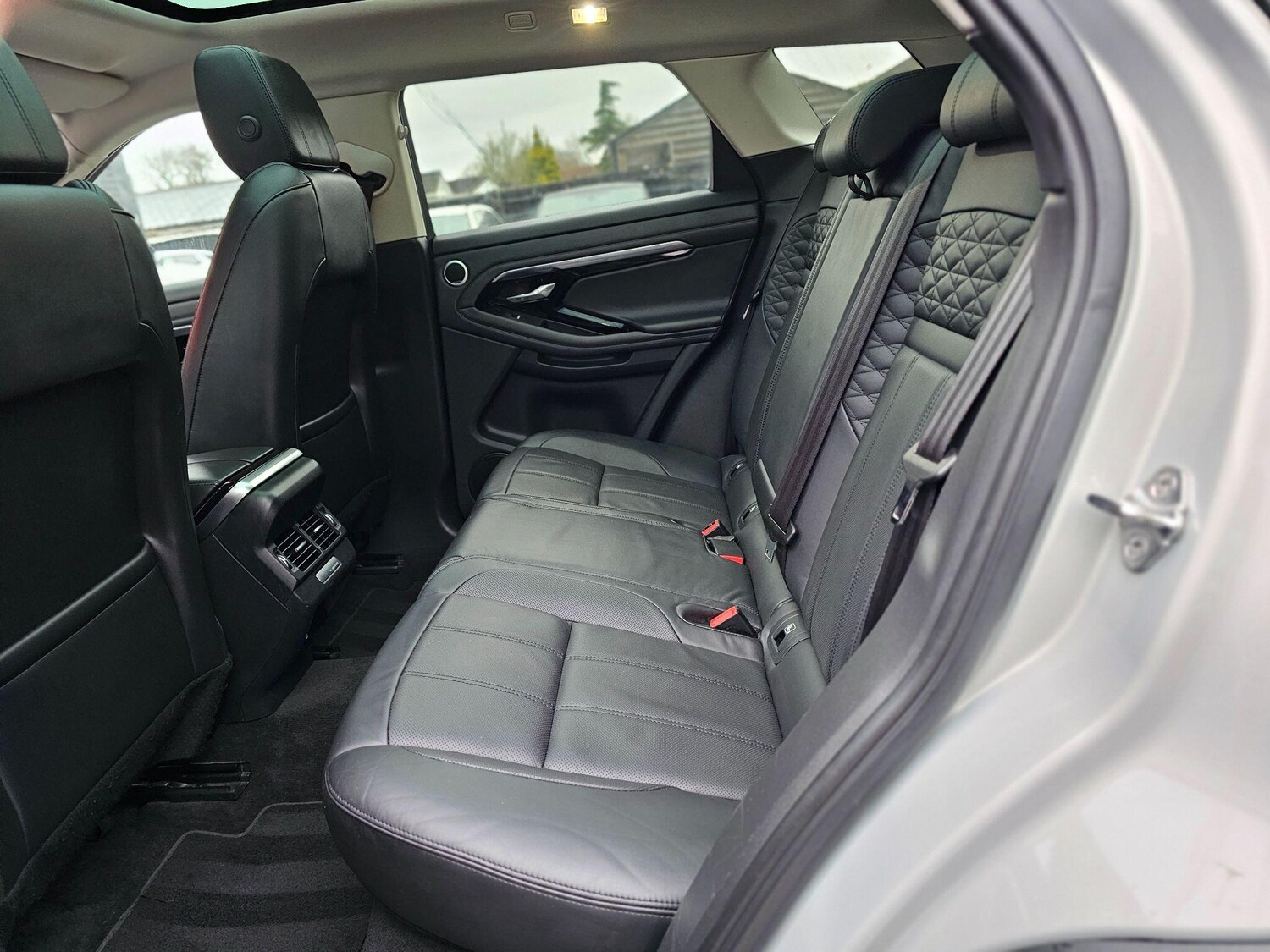 Used Land Rover Range Rover Evoque 2019 for sale - 76927030: Photo 44