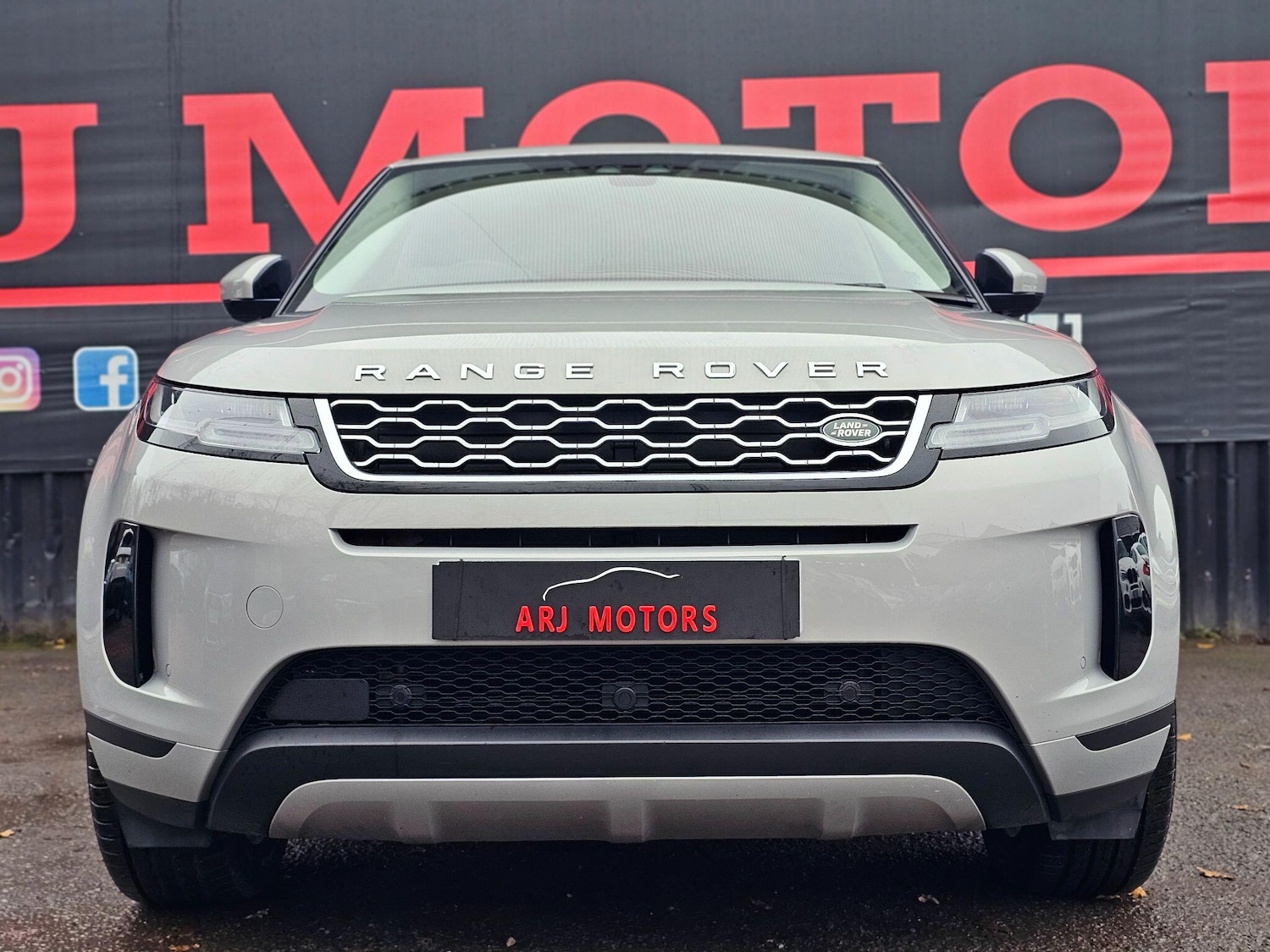 Used Land Rover Range Rover Evoque 2019 for sale - 76927030: Photo 5