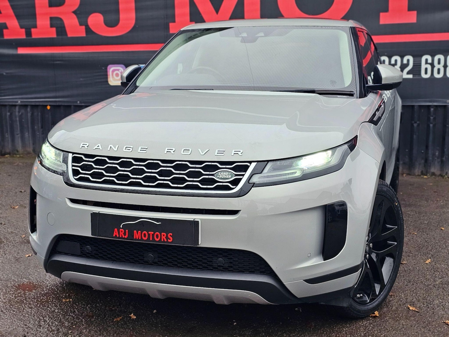 Used Land Rover Range Rover Evoque 2019 for sale - 76927030: Photo 8