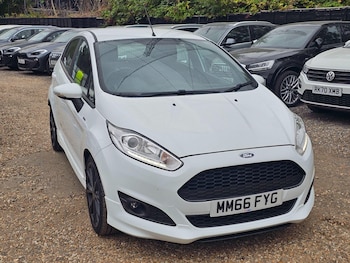 Used Ford Fiesta 2017 for sale - 75609491: Photo