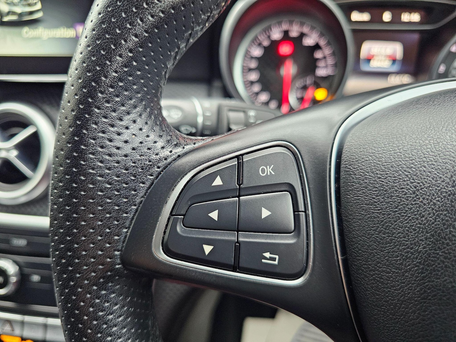 Used Mercedes-Benz A-Class for sale - 76727252: Photo 41