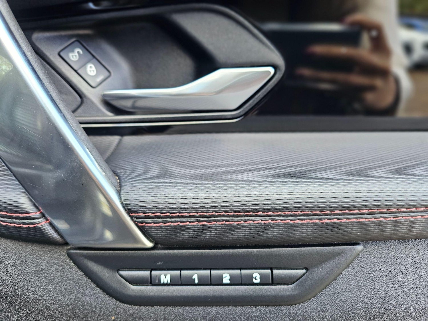 Used Land Rover Discovery Sport 2020 for sale - 76349545: Photo 3