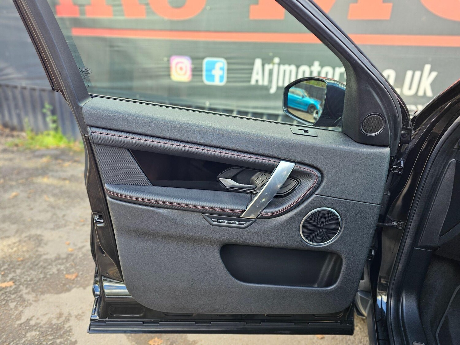 Used Land Rover Discovery Sport 2020 for sale - 76349545: Photo 35