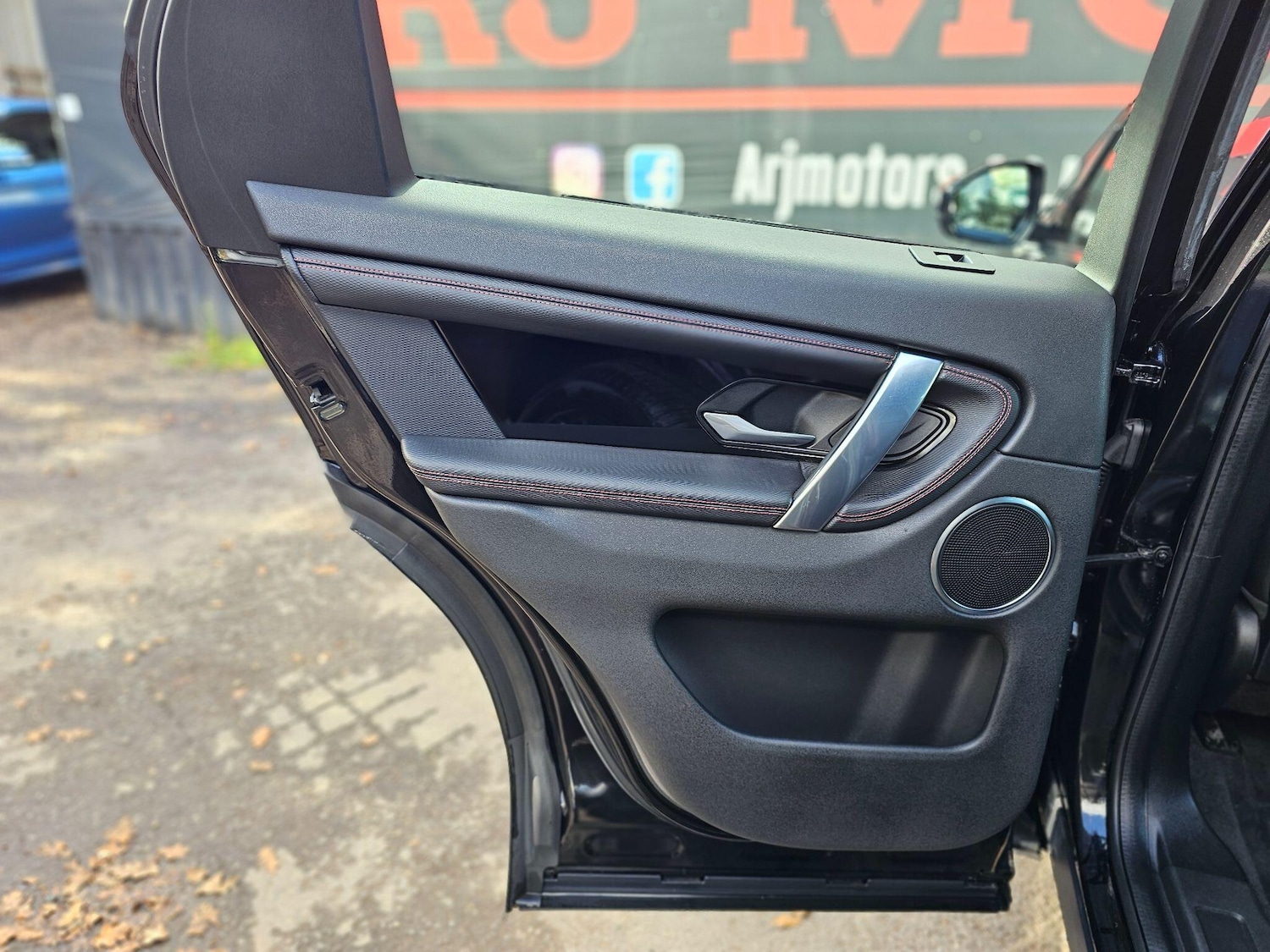 Used Land Rover Discovery Sport 2020 for sale - 76349545: Photo 46