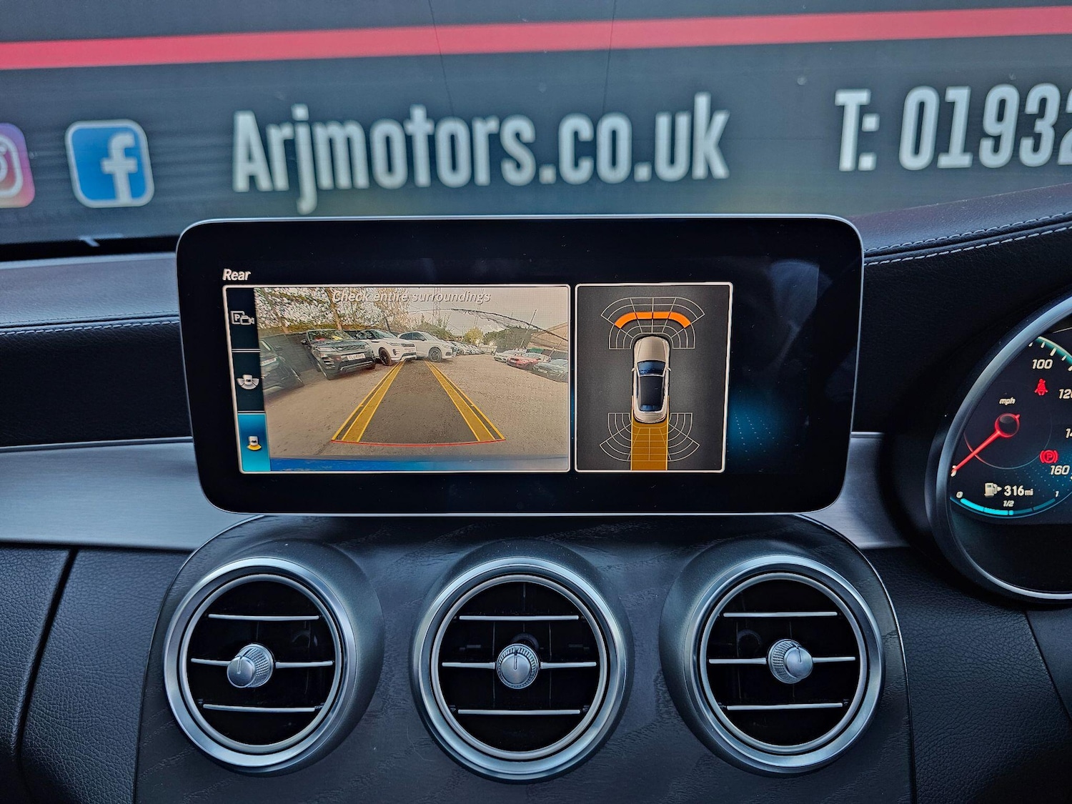 Used Mercedes-Benz C Class 2019 for sale - 76521788: Photo 12