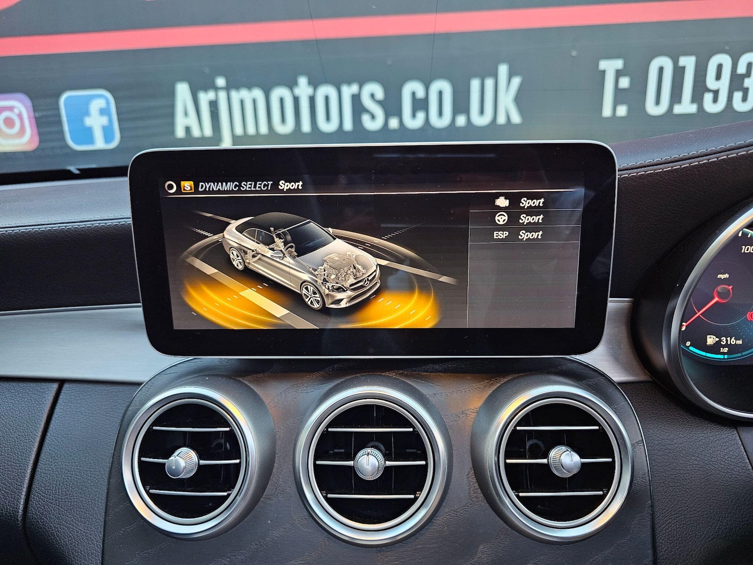 Used Mercedes-Benz C Class 2019 for sale - 76521788: Photo 22