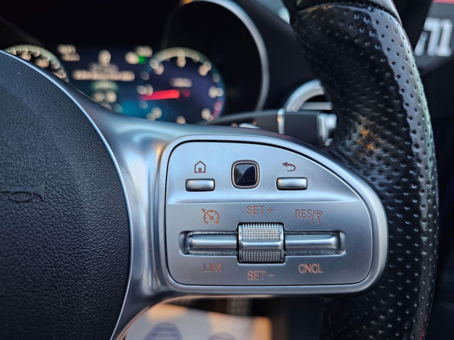 Used Mercedes-Benz C Class 2019 for sale - 76521788: Photo 32