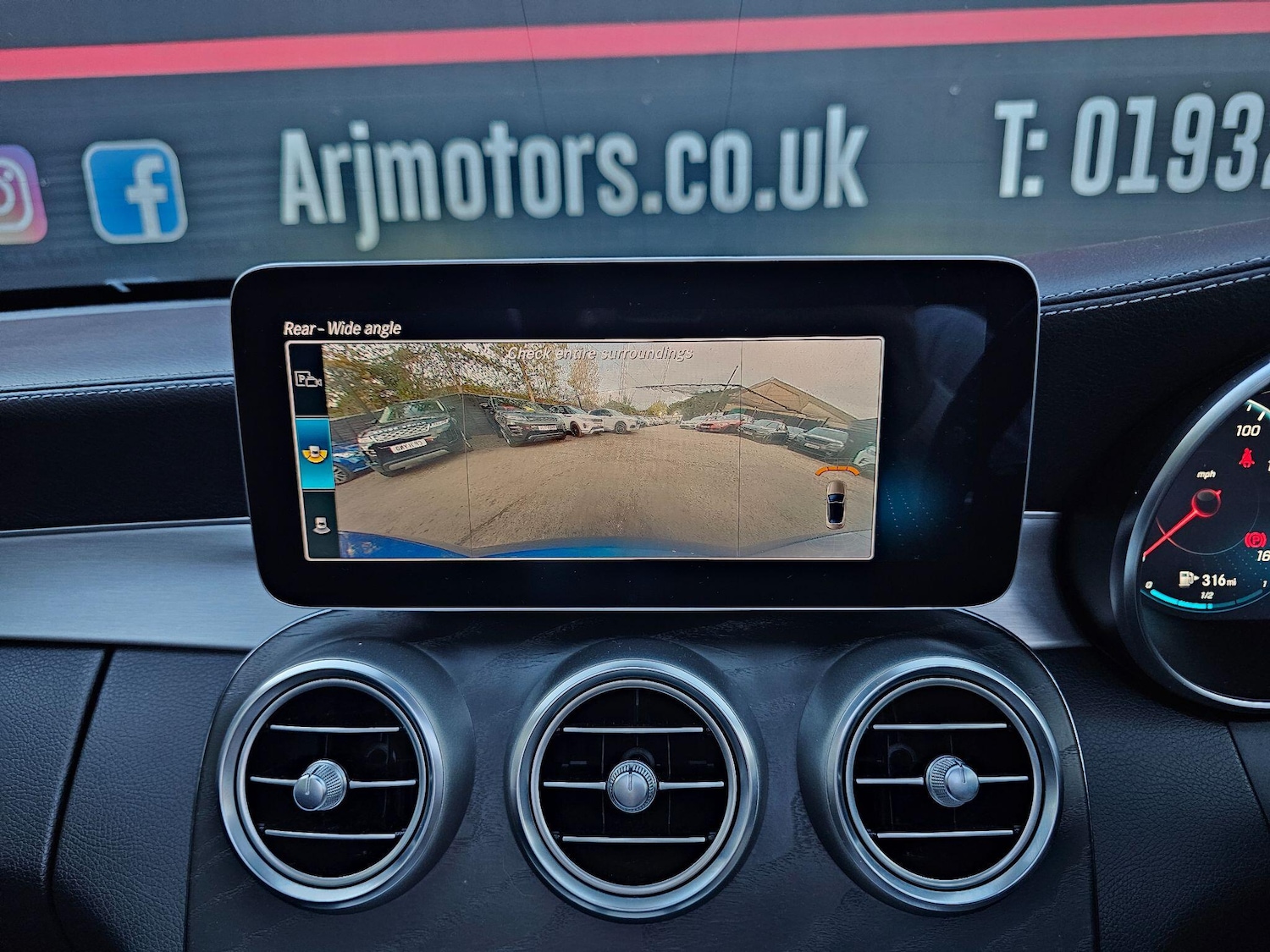 Used Mercedes-Benz C Class 2019 for sale - 76521788: Photo 42