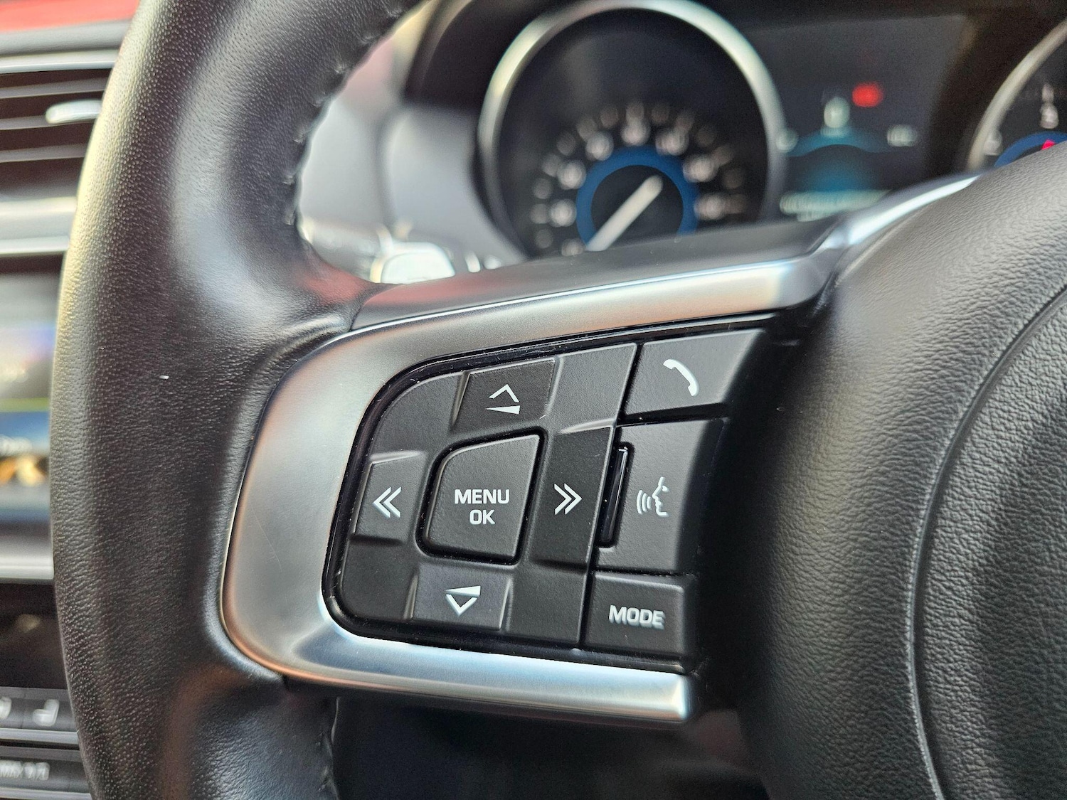 Used Jaguar F-Pace 2018 for sale - 76899172: Photo 48