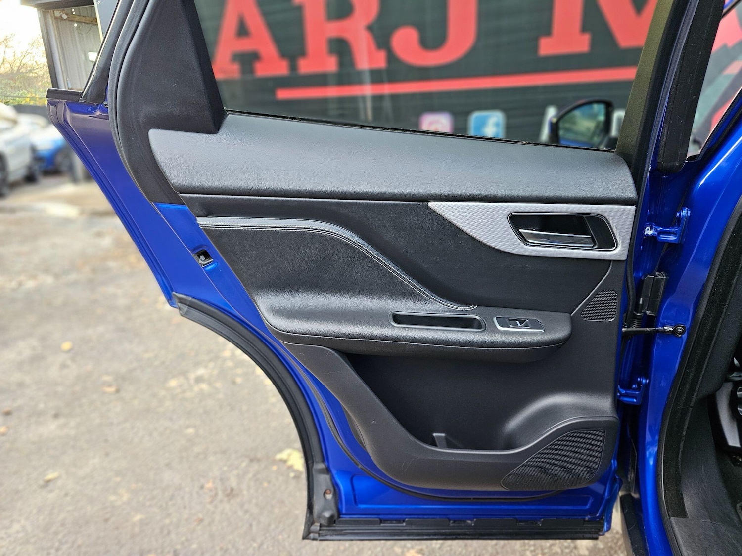 Used Jaguar F-Pace 2018 for sale - 76899172: Photo 50