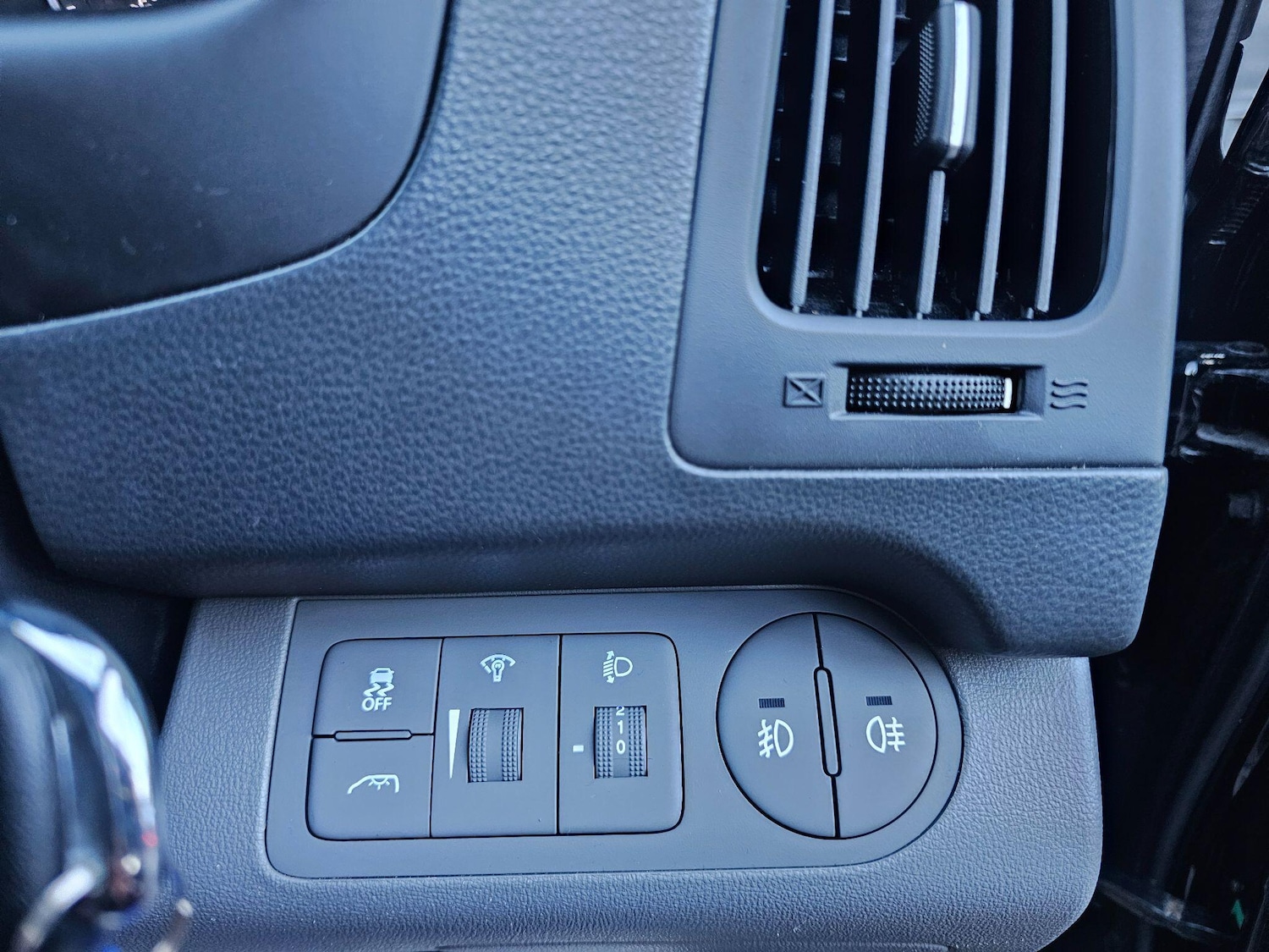 Used Hyundai i800 2018 for sale - 76801458: Photo 43