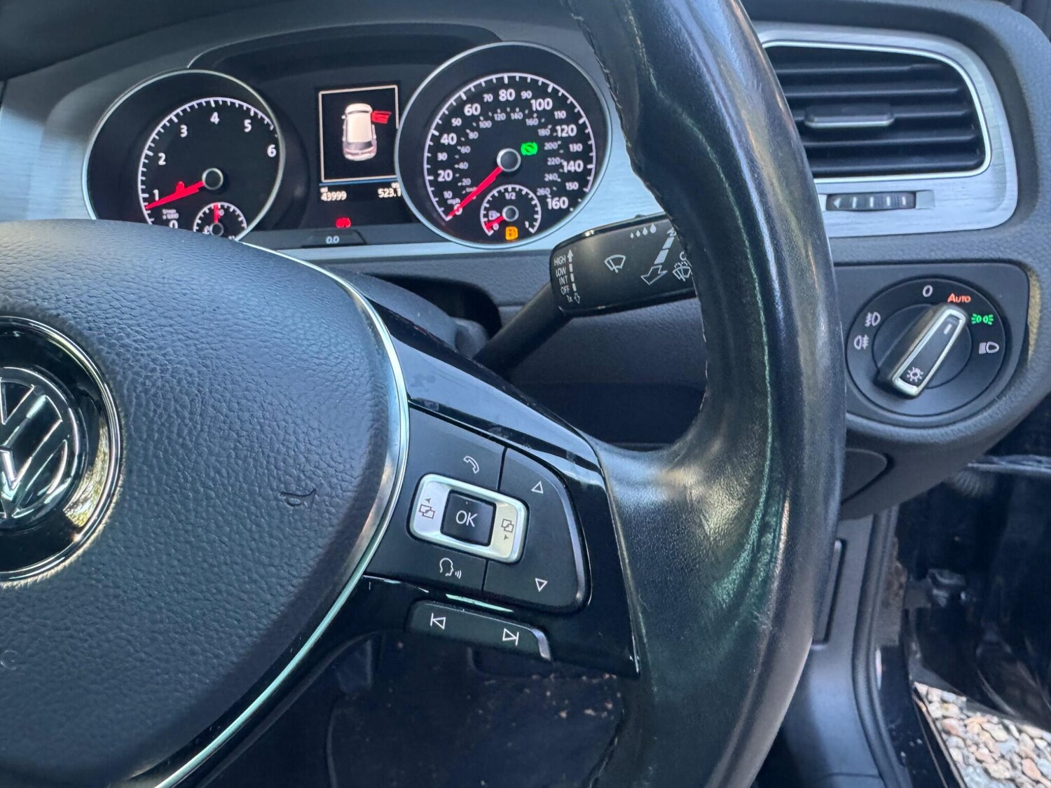 Used Volkswagen Golf 2017 for sale - 76398670: Photo 15