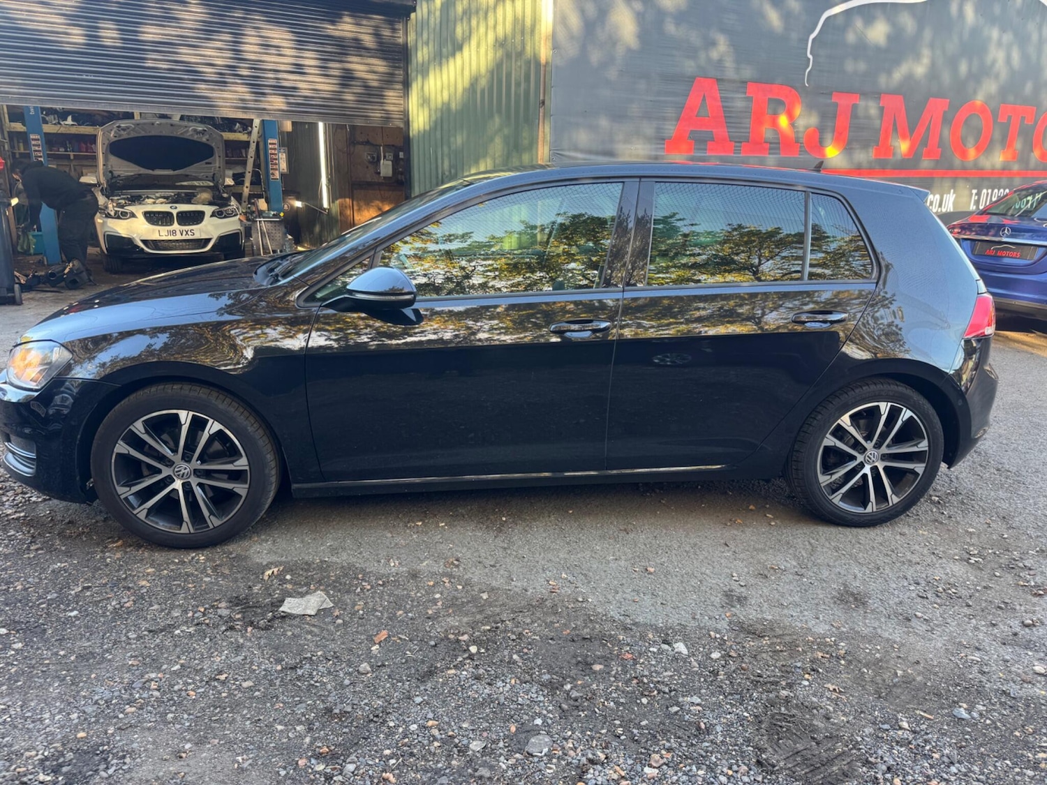 Used Volkswagen Golf 2017 for sale - 76398670: Photo 7