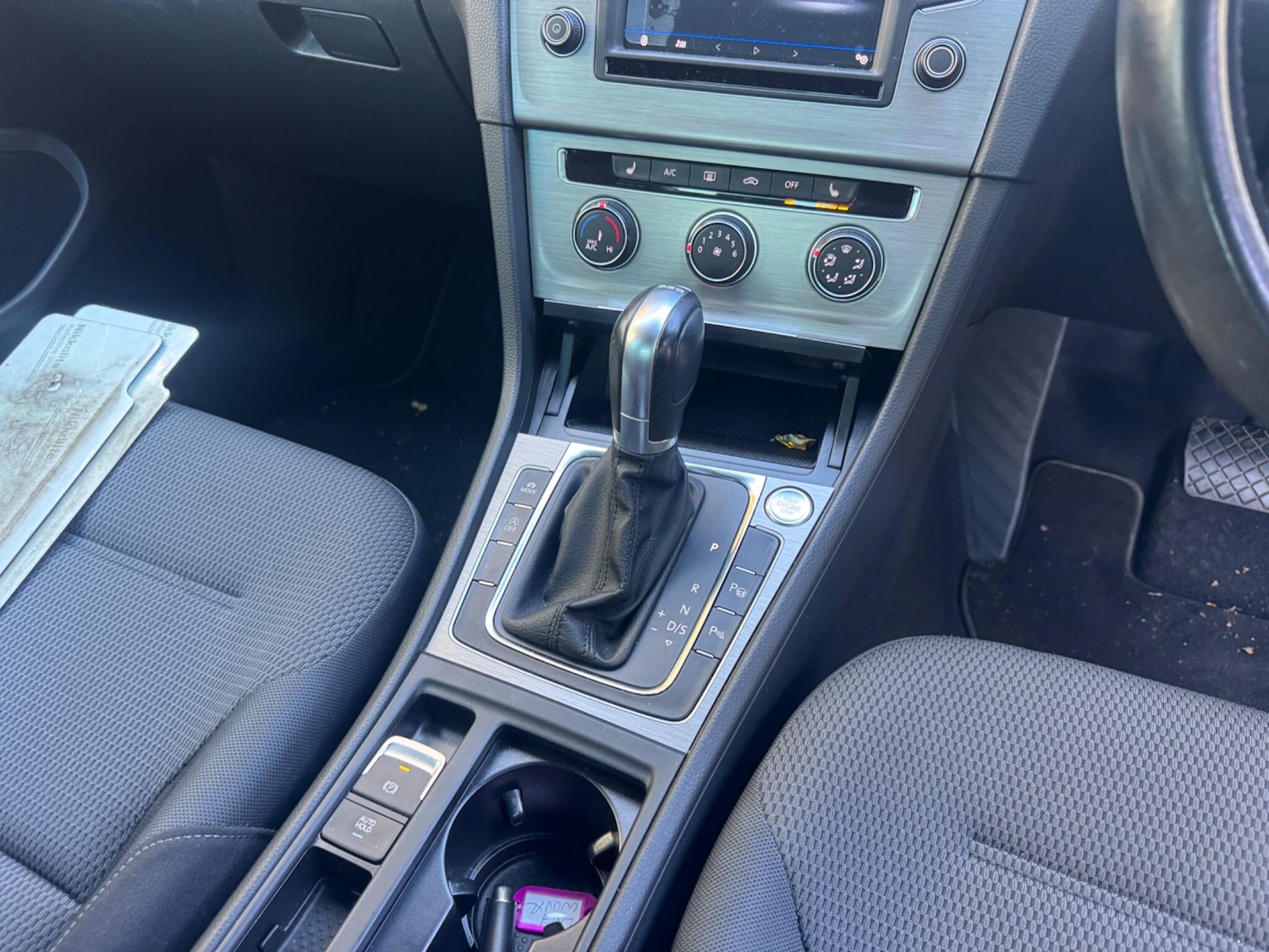 Used Volkswagen Golf 2017 for sale - 76398670: Photo 8