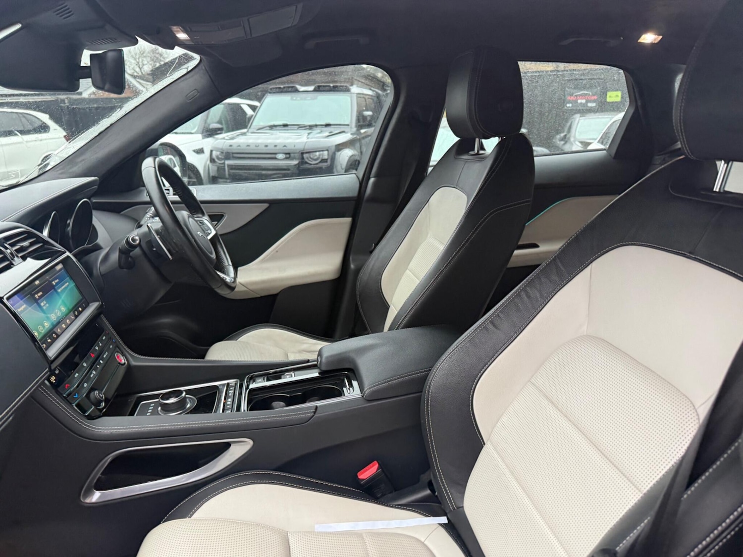 Used Jaguar F-Pace 2019 for sale - 77066679: Photo 10