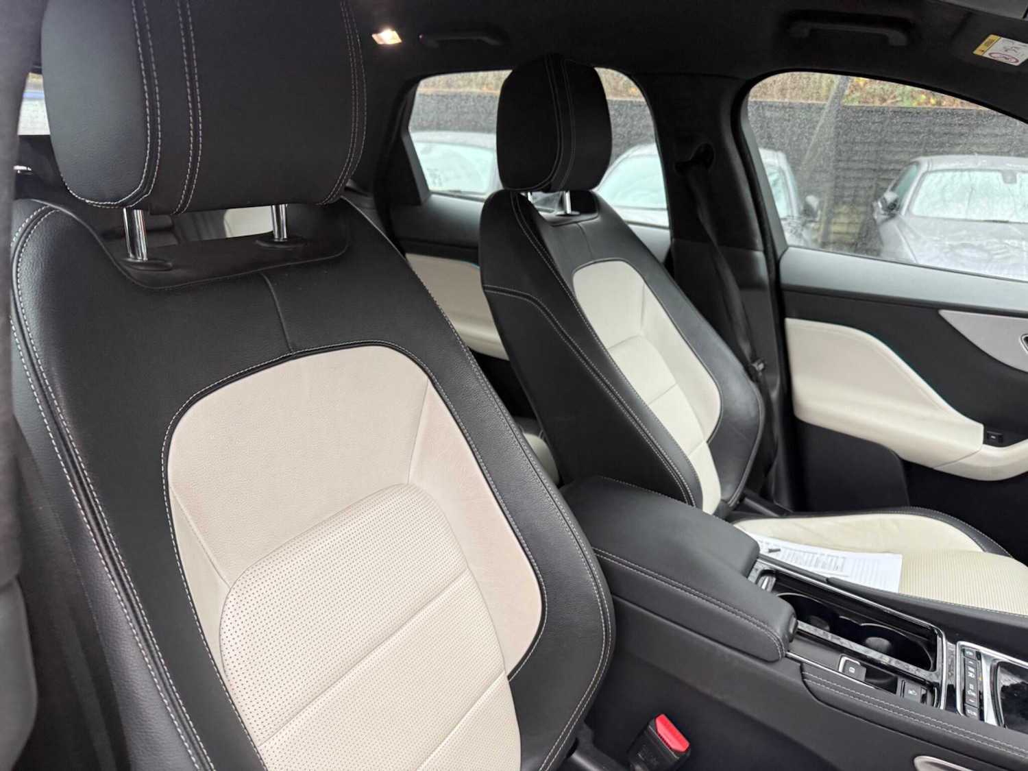 Used Jaguar F-Pace 2019 for sale - 77066679: Photo 2
