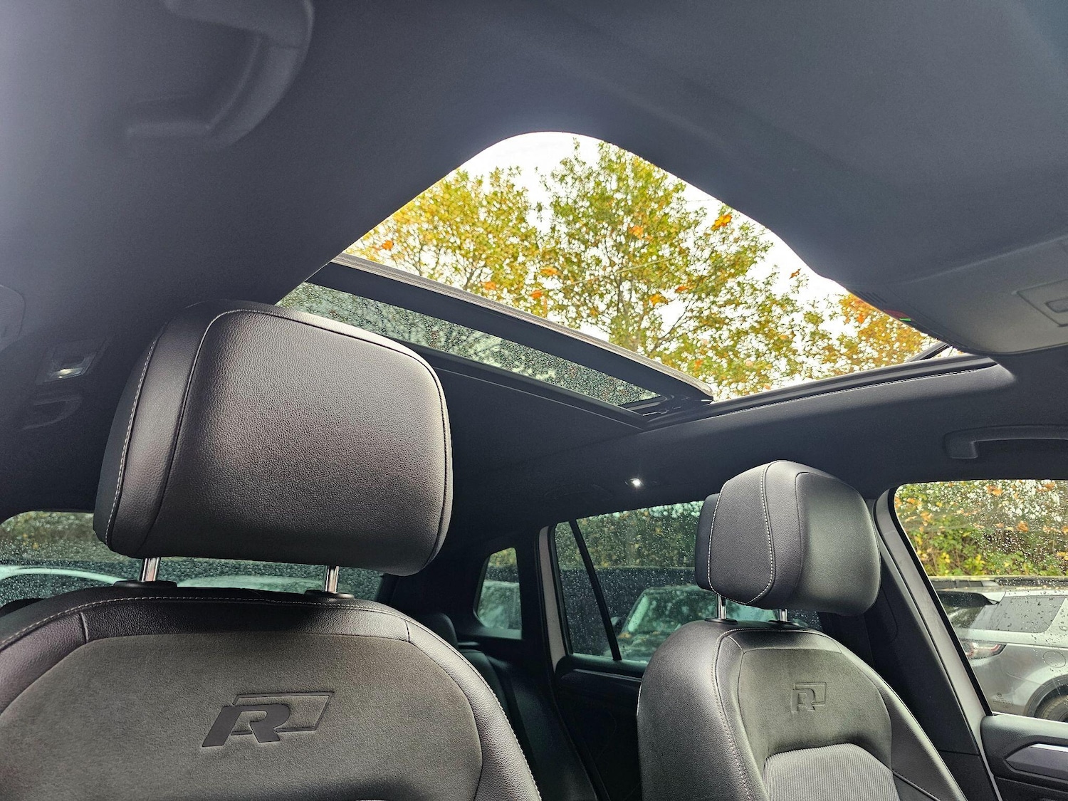 Used Volkswagen Tiguan 2020 for sale - 76498485: Photo 2