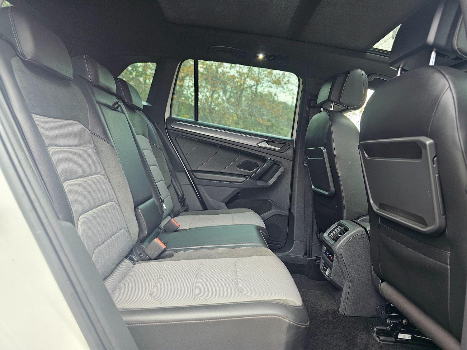 Used Volkswagen Tiguan 2020 for sale - 76498485: Photo 26