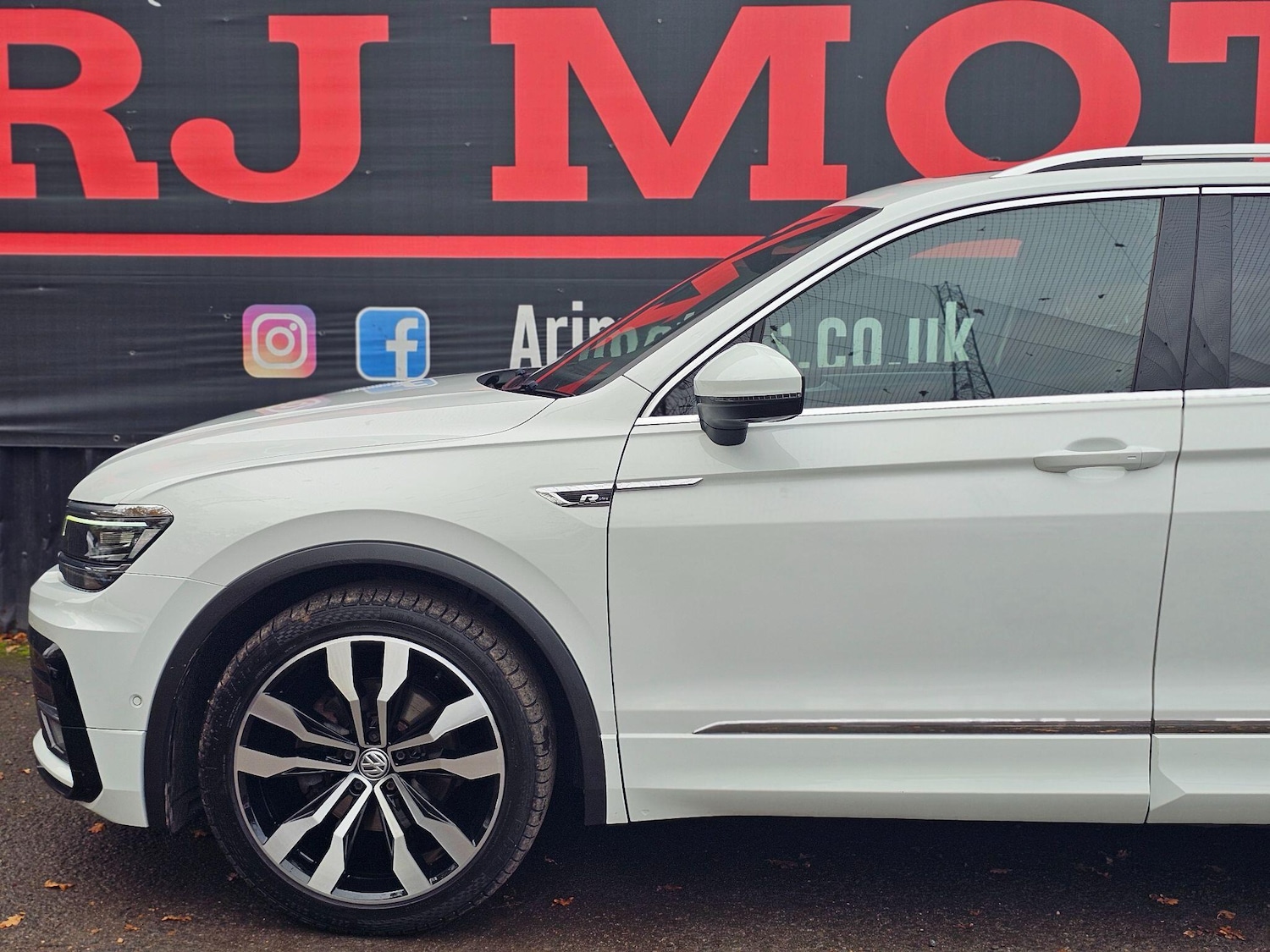 Used Volkswagen Tiguan 2020 for sale - 76498485: Photo 43