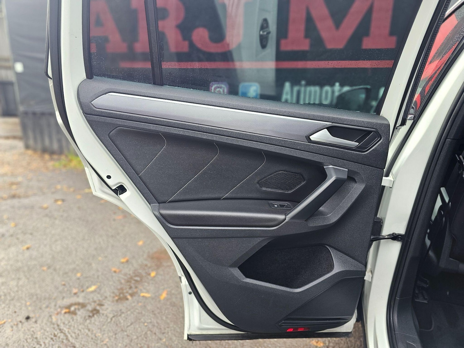 Used Volkswagen Tiguan 2020 for sale - 76498485: Photo 63