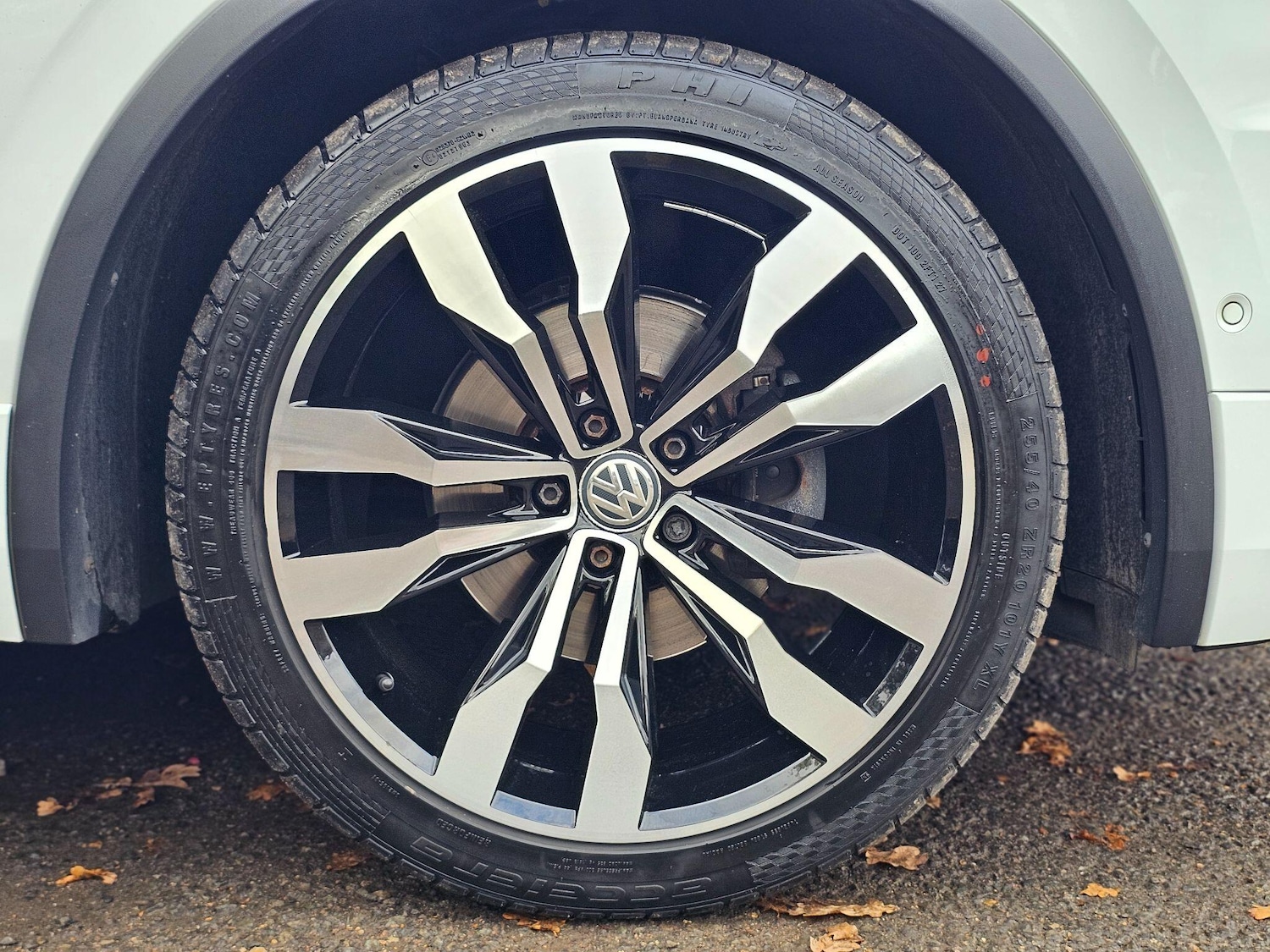 Used Volkswagen Tiguan 2020 for sale - 76498485: Photo 64