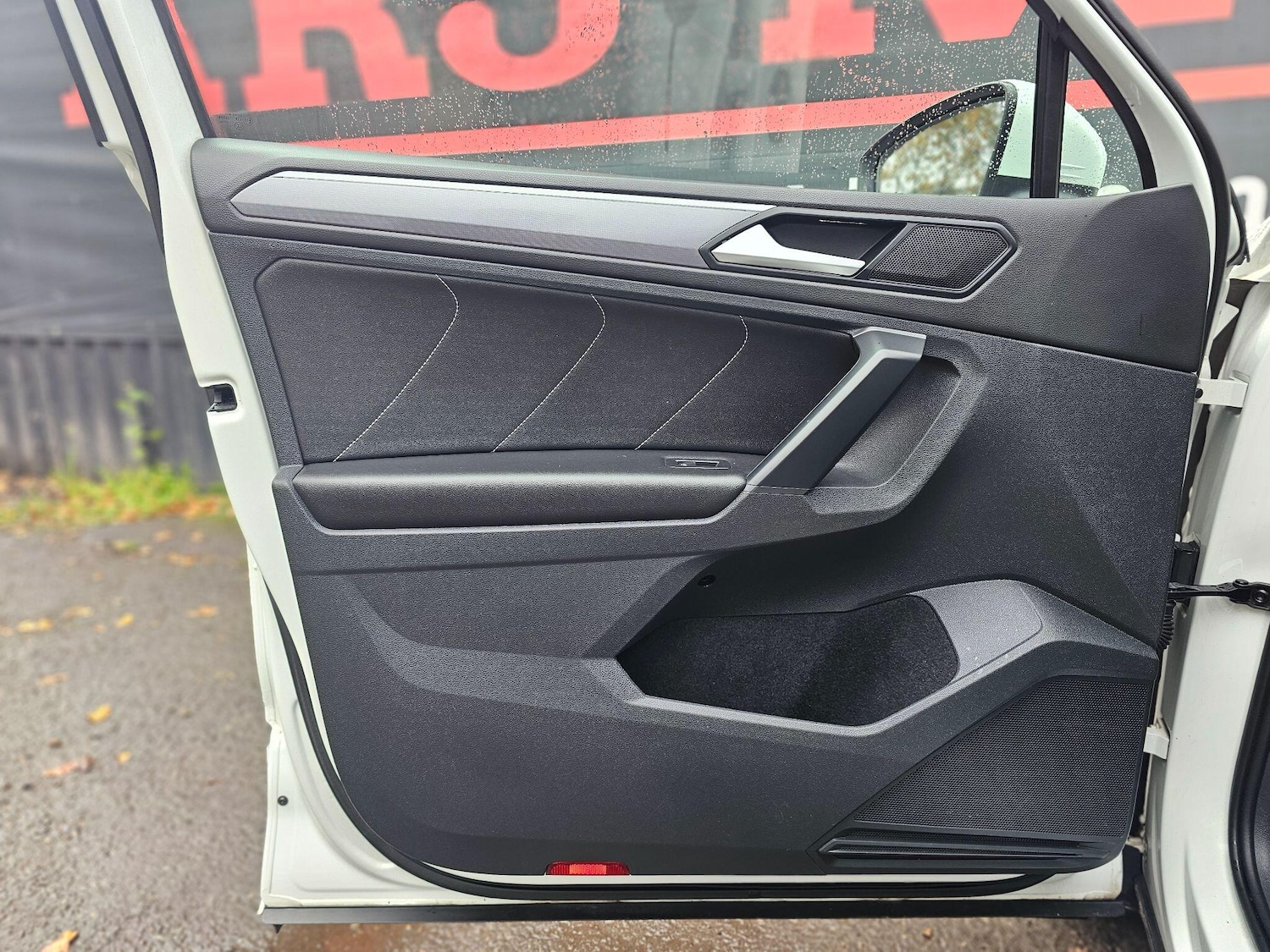 Used Volkswagen Tiguan 2020 for sale - 76498485: Photo 68