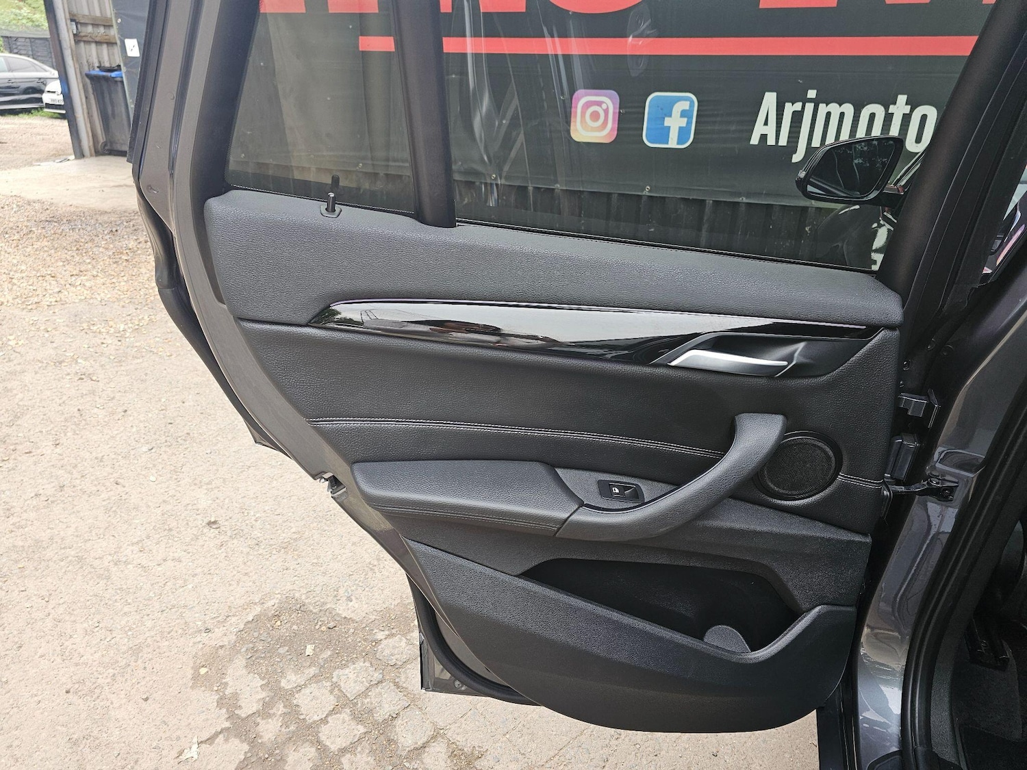 Vehicle 49