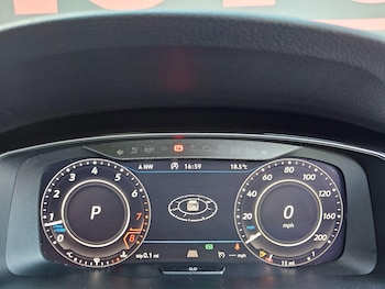 Used Volkswagen Golf 2018 for sale - 76012258: Photo