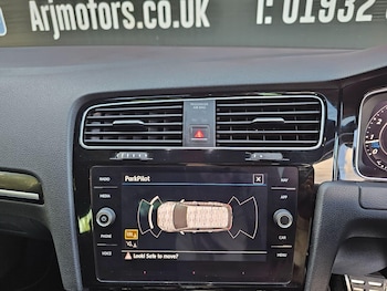 Used Volkswagen Golf 2018 for sale - 76012258: Photo