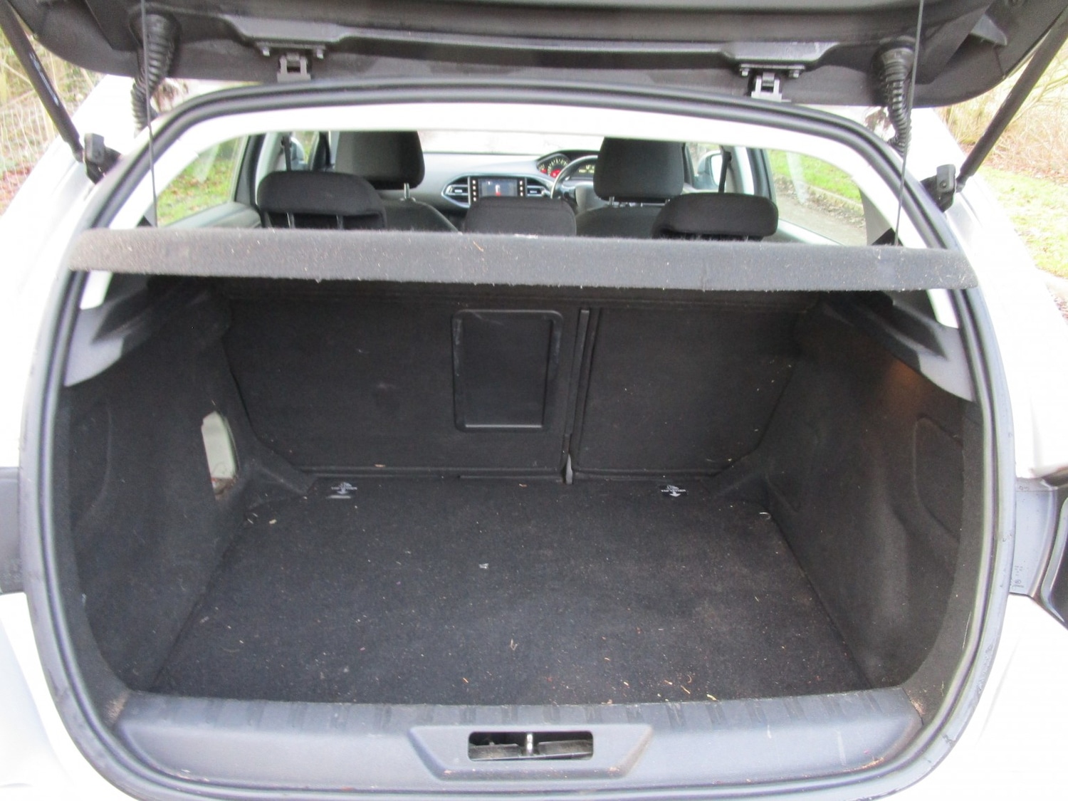 Used Peugeot 308 2014 for sale - 77241882: Photo 14