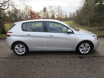 Used Peugeot 308 2014 for sale - 77241882: Photo