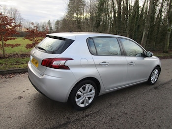 Used Peugeot 308 2014 for sale - 77241882: Photo
