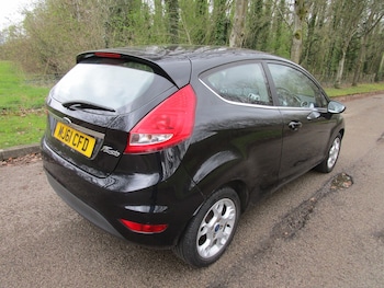 Used Ford Fiesta 2011 for sale - 78112116: Photo