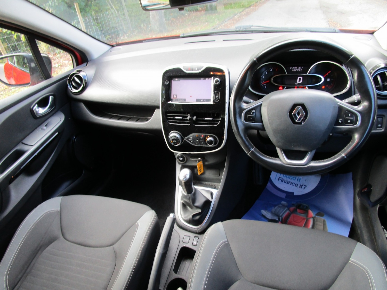 Used Renault Clio 2016 for sale - 76186823: Photo 9