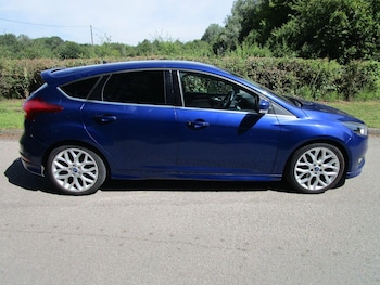 Used Ford Focus 2015 for sale - 76186745: Photo 2