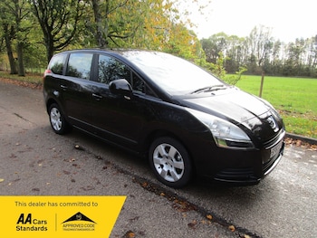 Used Peugeot 5008 2013 for sale - 77464974: Photo