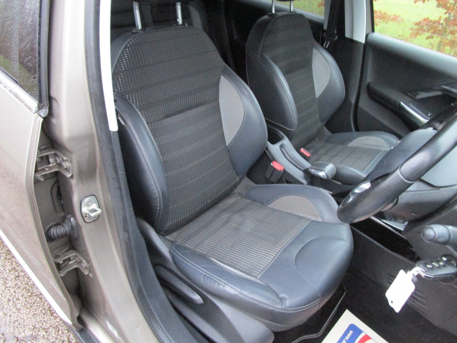 Used Peugeot 2008 2015 for sale - 77241901: Photo 11