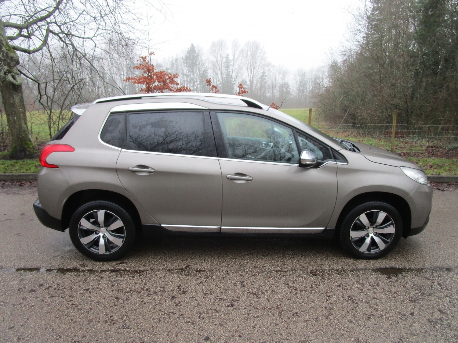 Used Peugeot 2008 2015 for sale - 77241901: Photo 3