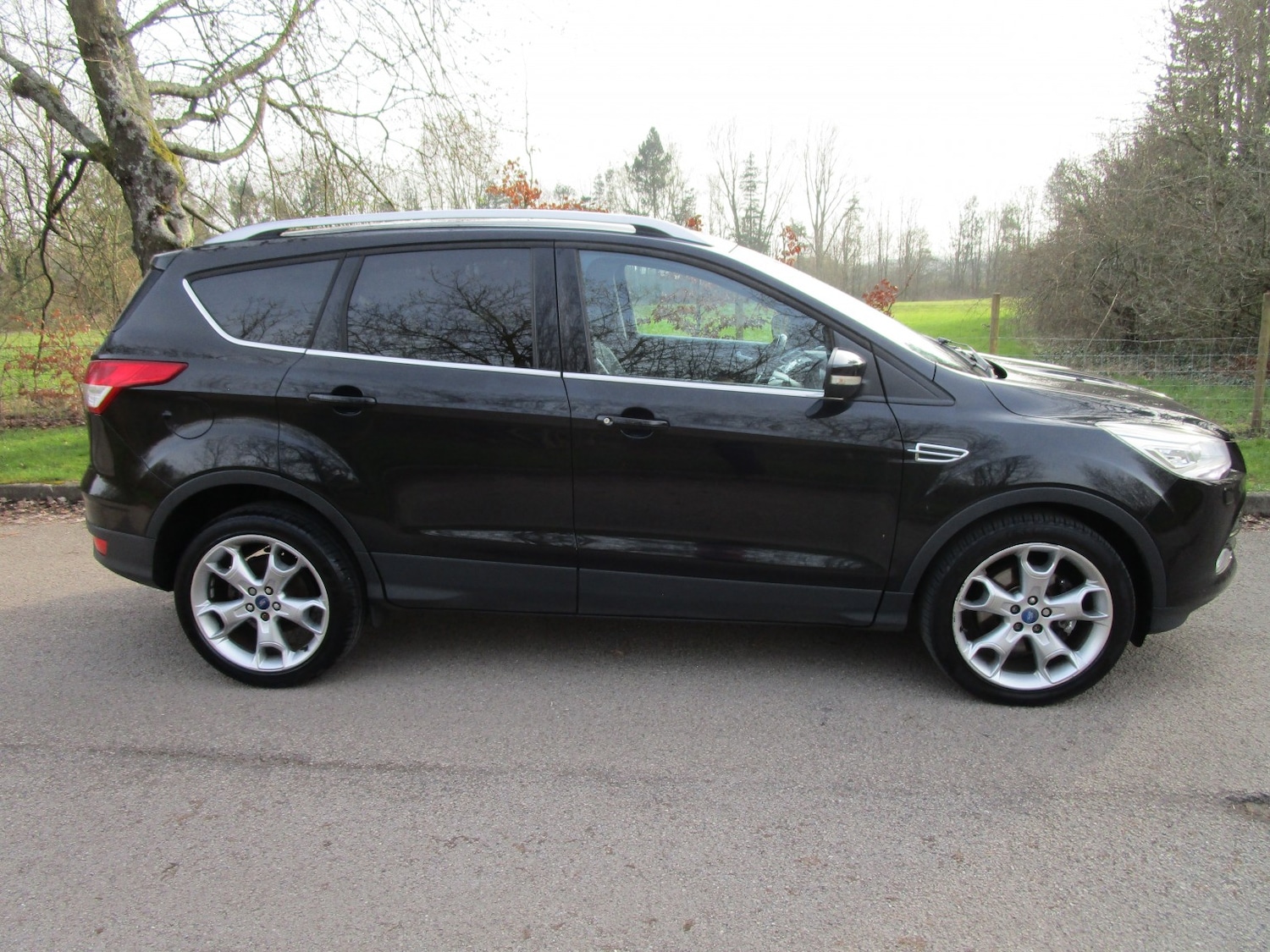Used Ford Kuga 2014 for sale - 77977162: Photo 2