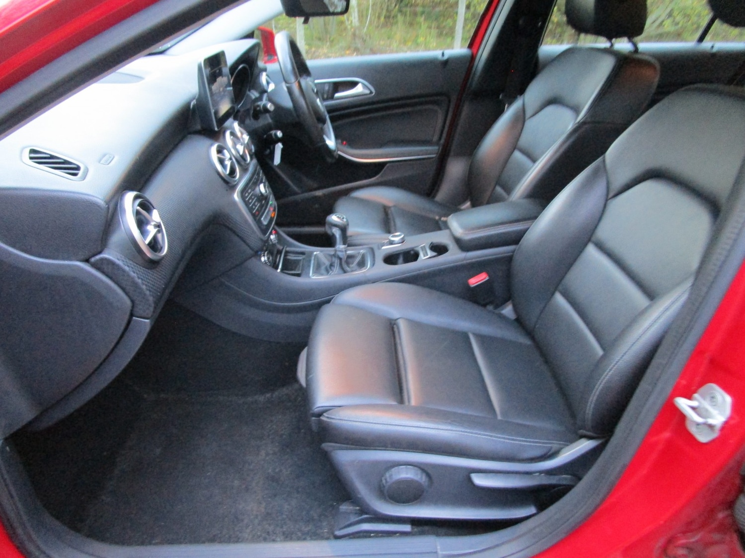 Used Mercedes-Benz A-Class 2017 for sale - 76541597: Photo 11