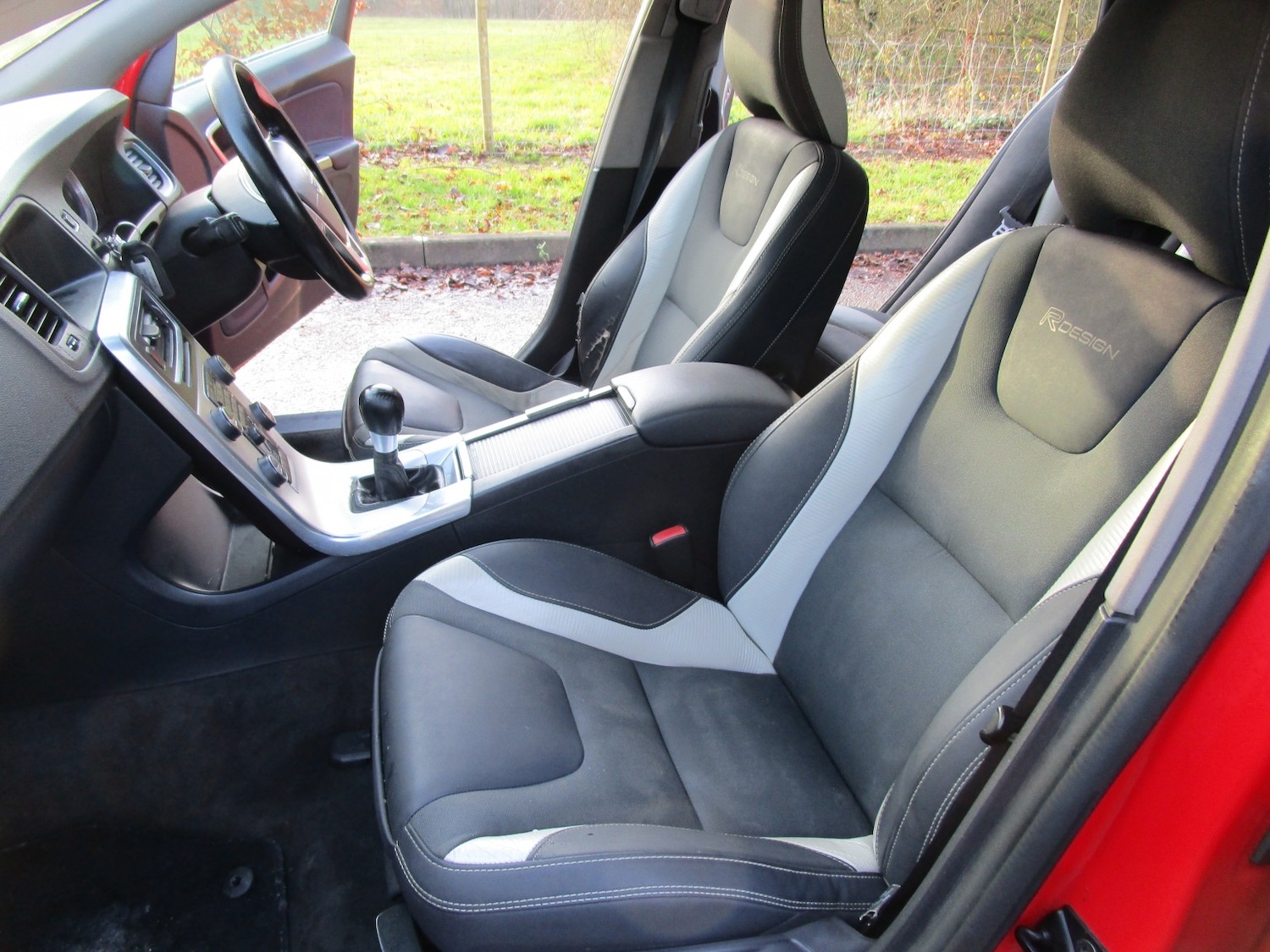 Used Volvo V60 2011 for sale - 77027969: Photo 11