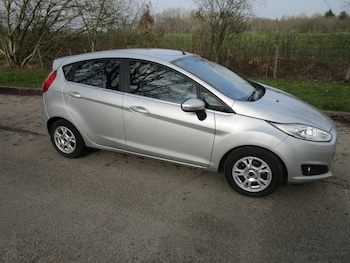 Used Ford Fiesta 2015 for sale - 77572888: Photo