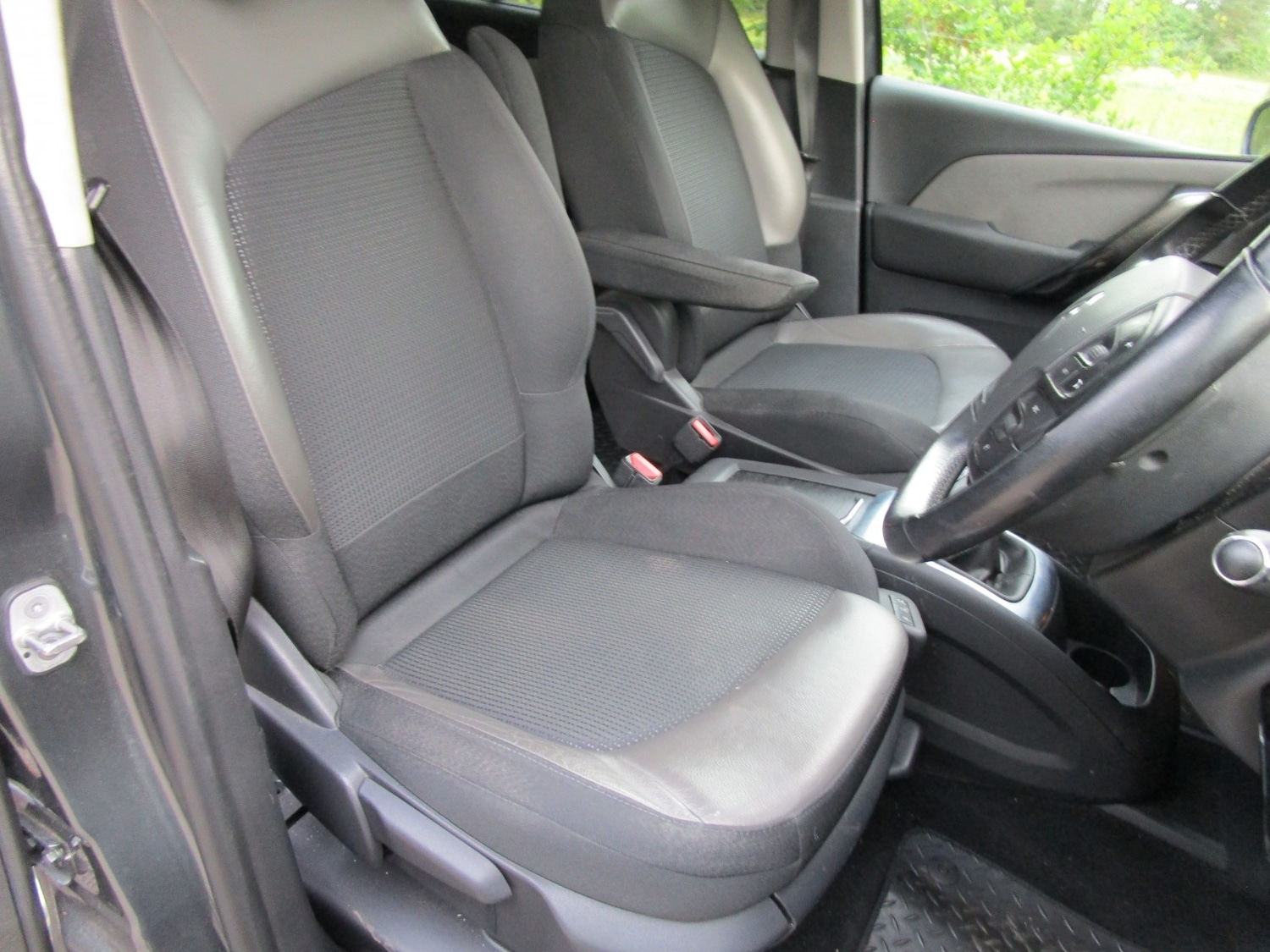 Used Citroen C4 Grand Picasso 2016 for sale - 76186731: Photo 11