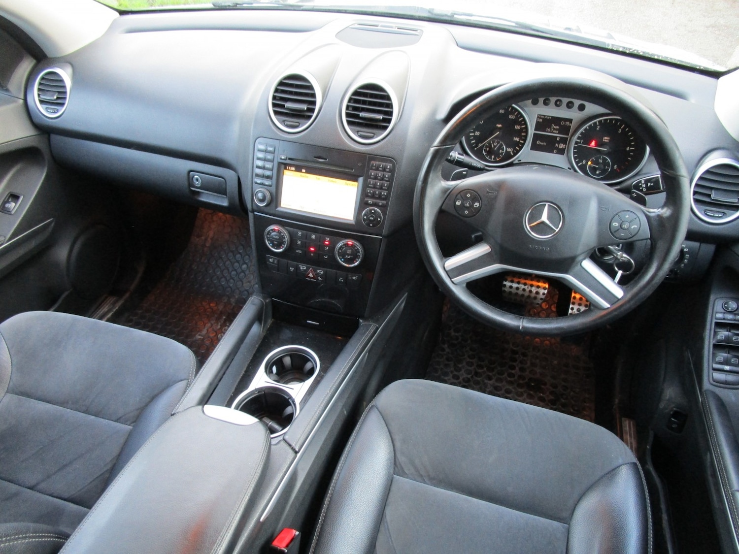 Used Mercedes-Benz M Class 2009 for sale - 77027974: Photo 9
